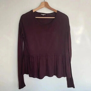 Aritzia | Wilfred Plumb/Wine Peplum  Top